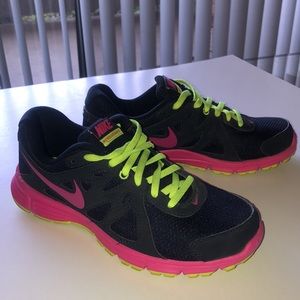 Nike Revolution 2